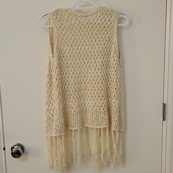 3/$30 XHILARATION Western Boho Crochet Open Front Fringe Waistcoat Sweater Vest - Picture 4 of 8